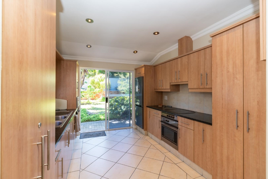 6 Bedroom Property for Sale in Milnerton Western Cape